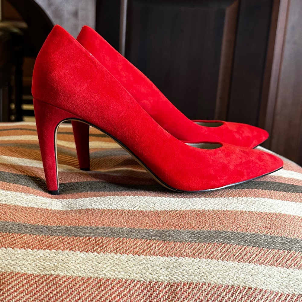 Women’s Red suede Leather Pumps/heels